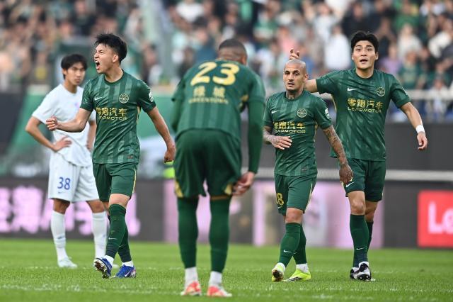 【中超】王钰栋2球米特里策助攻戴帽 浙江4比1海牛